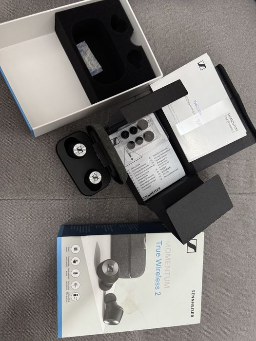 Продам оригинальные наушники Sennheiser Momentum True Wireless 2