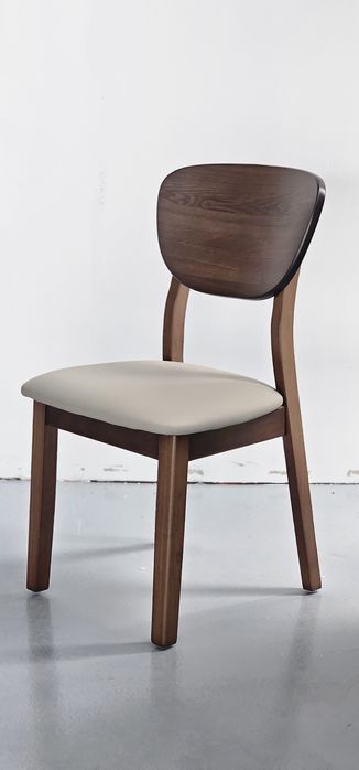 Scaune și fotolii moderne din stoc – Model 9  - livrare rapidă