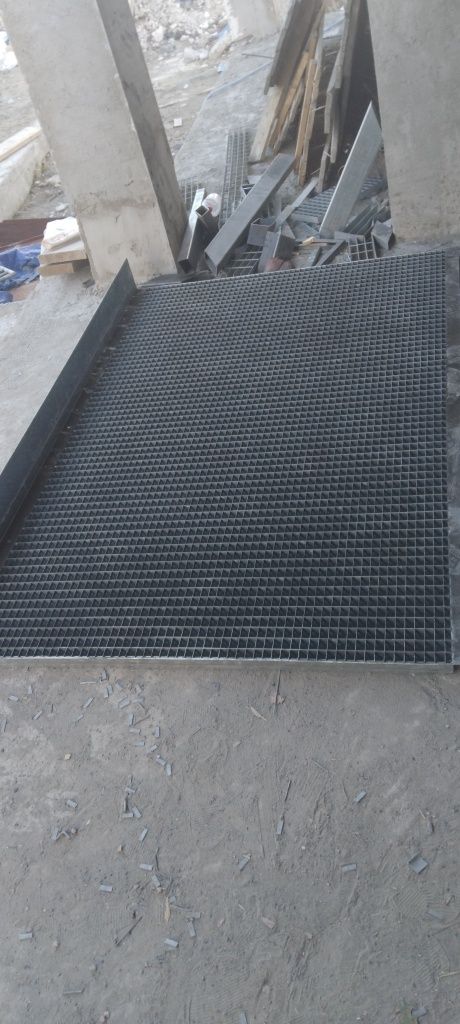 Grătare zincate la diferite dimensiuni
