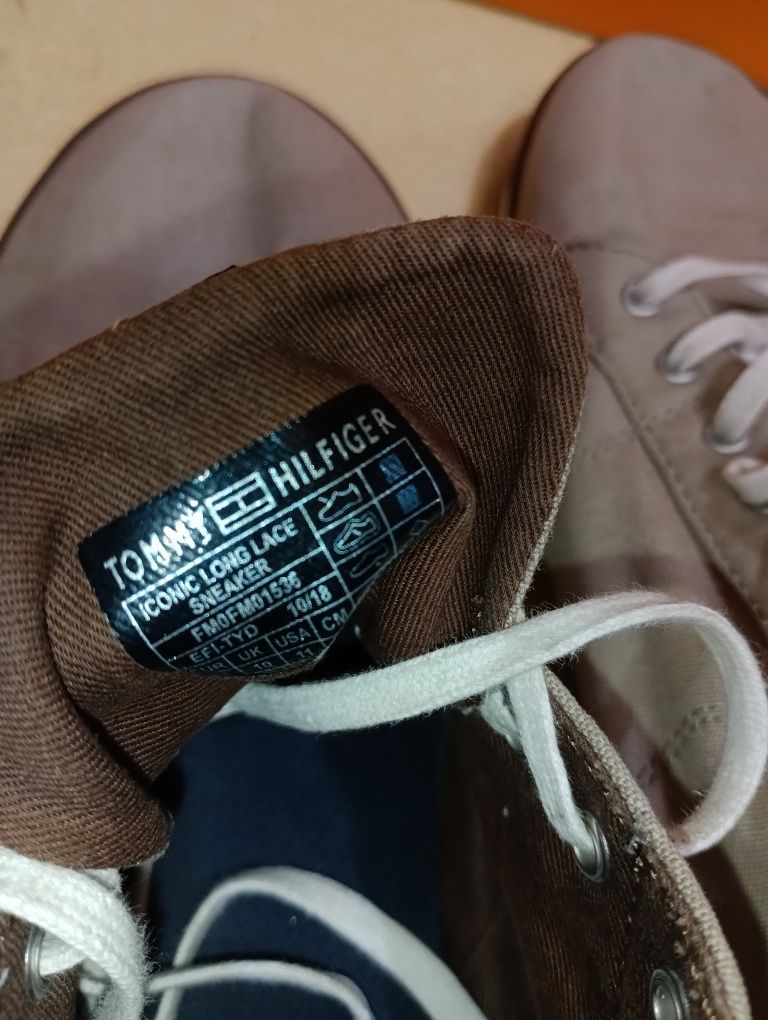 Hilfiger N 44 - 29 лв