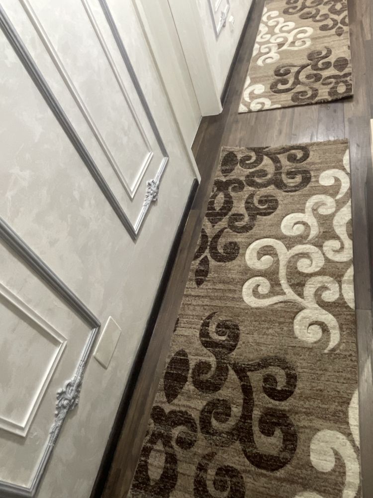 Covor 80/200 cm 2 bucati impecabile pentru hol