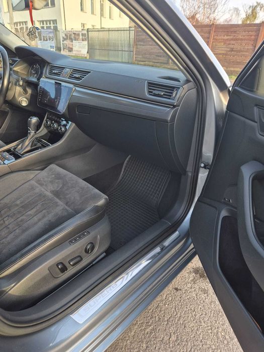 Skoda Superb DSG, piele, trapa, Canton, scaune incalzite, ACC