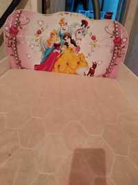 Детская кровать для девочки с принцессами