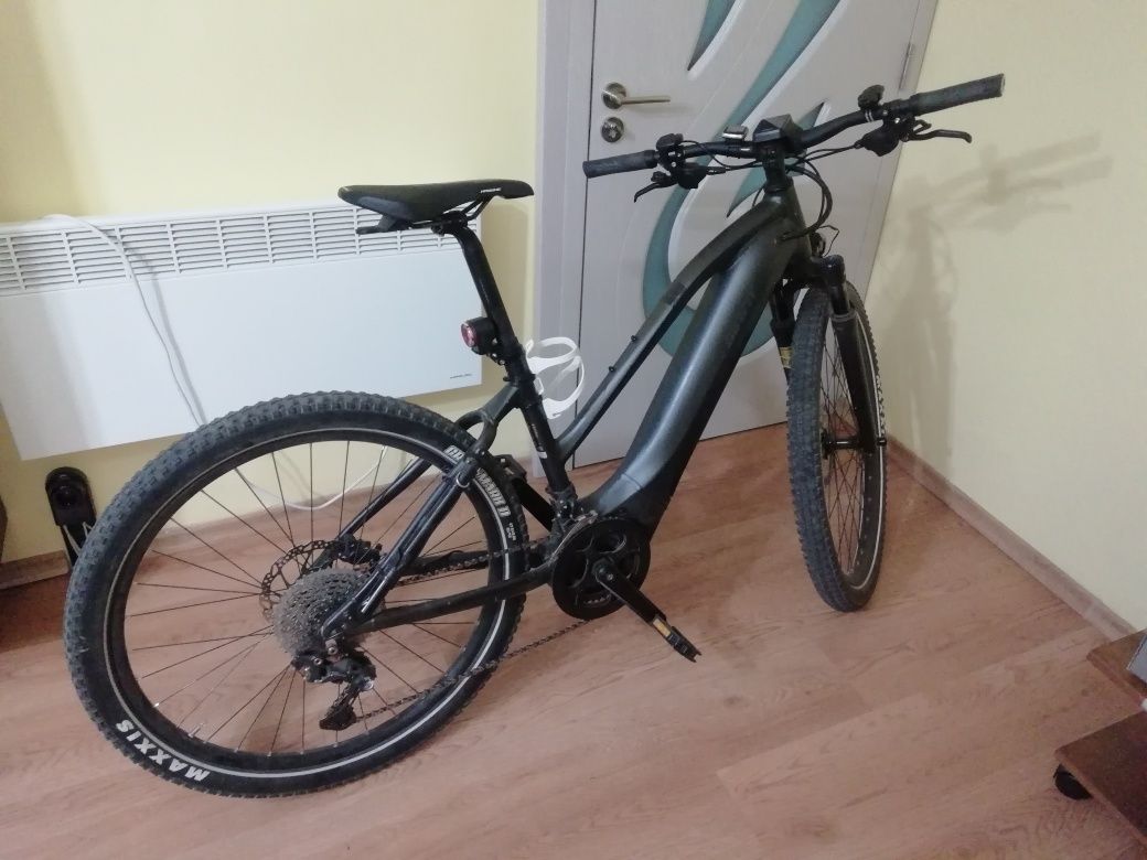 Електрически велосипед GIANT