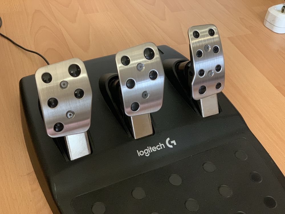 Logitech G29 игровой руль