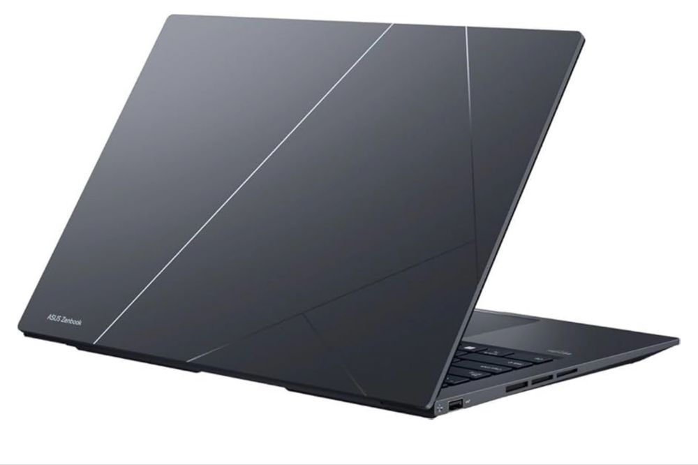 ASUS 2023 Zenbook 14.5" 2.8K 120Hz OLED 4K display