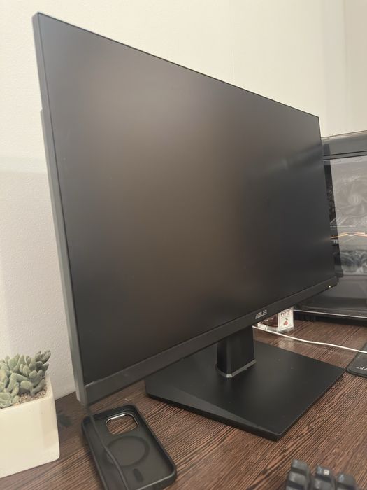 Monitor Asus 27inch 100hz cu garanție