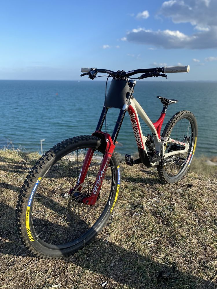 Колело Commencal Supreme DH29 2020