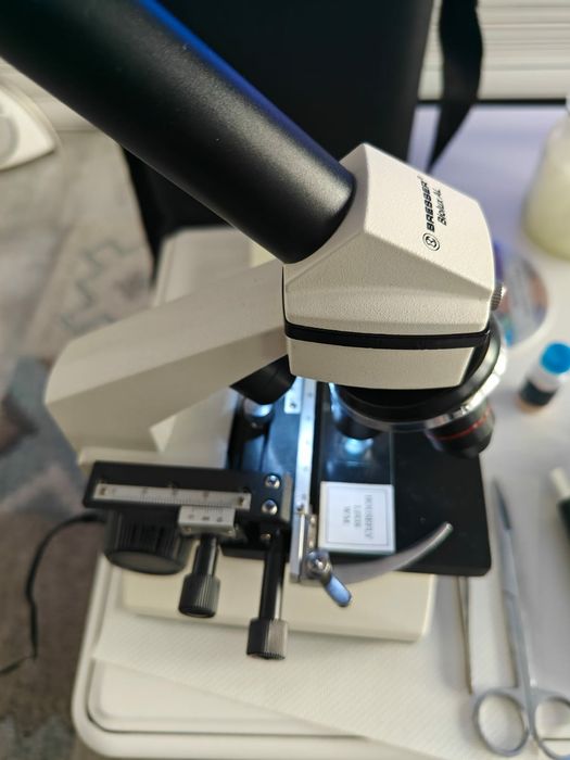 Microscop optic Bresser Biolux AL 20-1280X