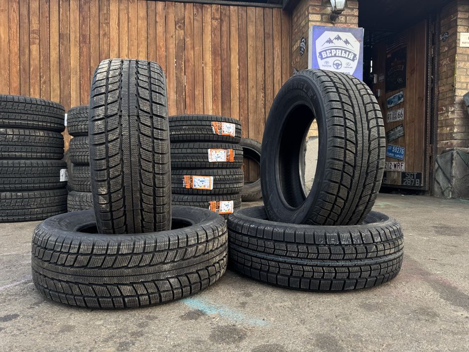 Triangle Комплект зимней резины 215/60/R16