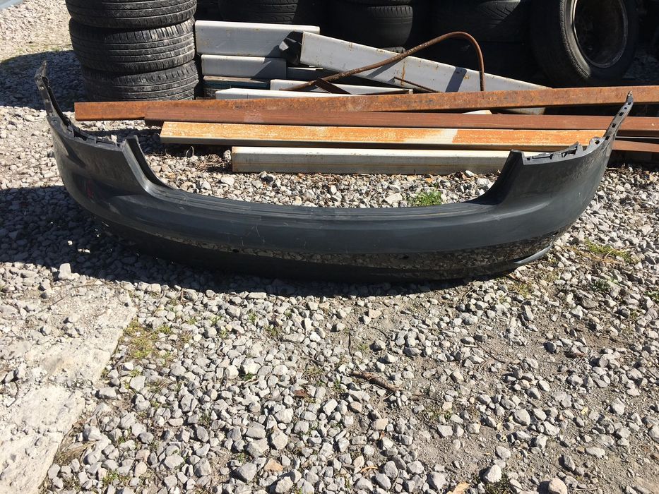 Оригинална задна броня за Audi A3 седан/кабрио. 16-20. 8V5807511F.