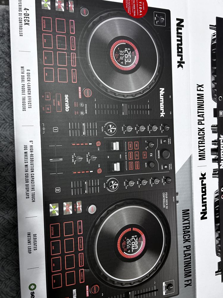 Dj контролер Numark Mixtrack Platinum fx
