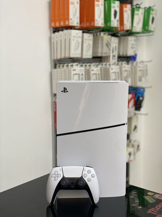 PlayStation 5 Digital - 825GB, 1 an garantie