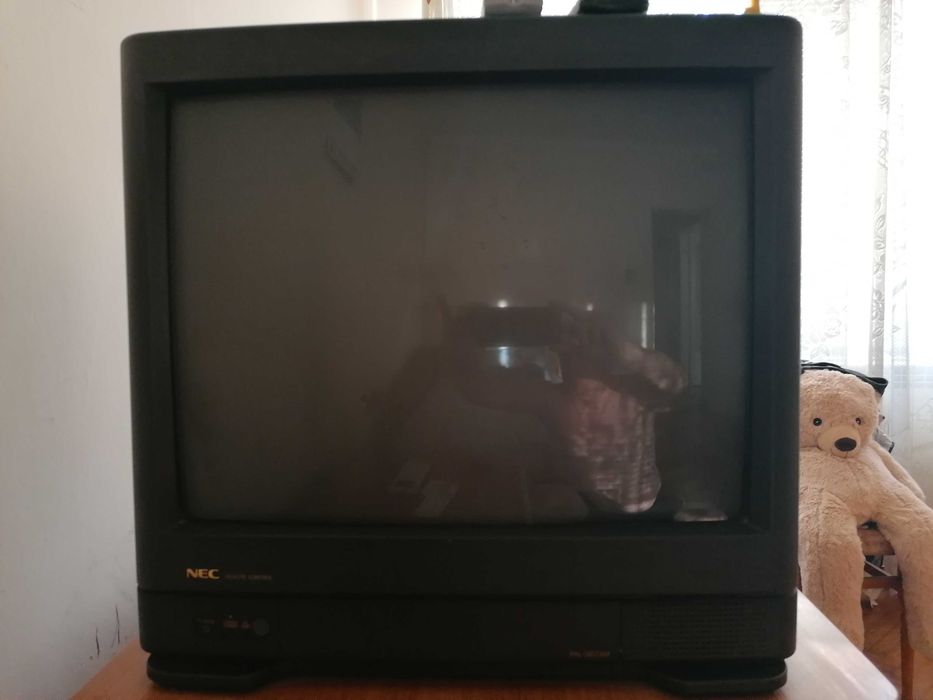 Продавам телевизор 