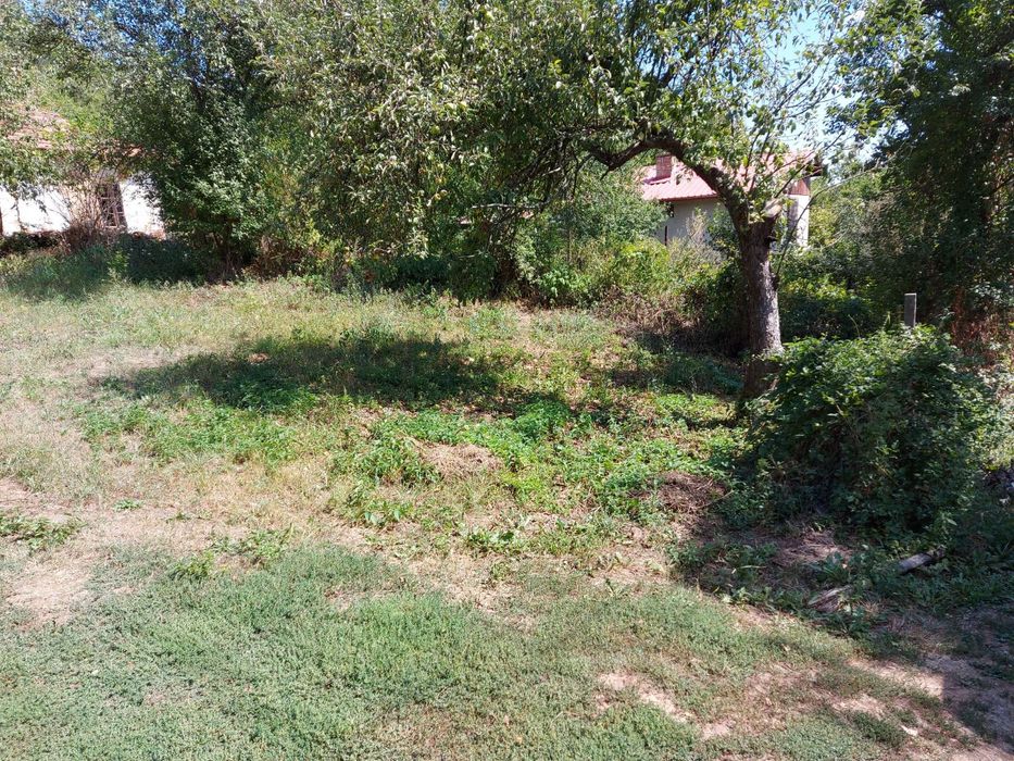 Продава се Парцел в с. Горни Романци, Област Перник - 984 кв.м за 17 €/кв.м - Снимка #3