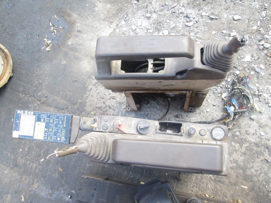 Electronica de bord de excavator Komatsu PC240 .