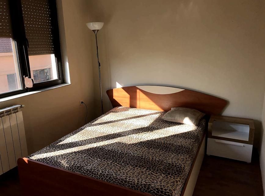 Дава се под наем Тристаен апартамент в Пловдив, Кючук Париж - 107 кв.м за 500 € - Снимка #4