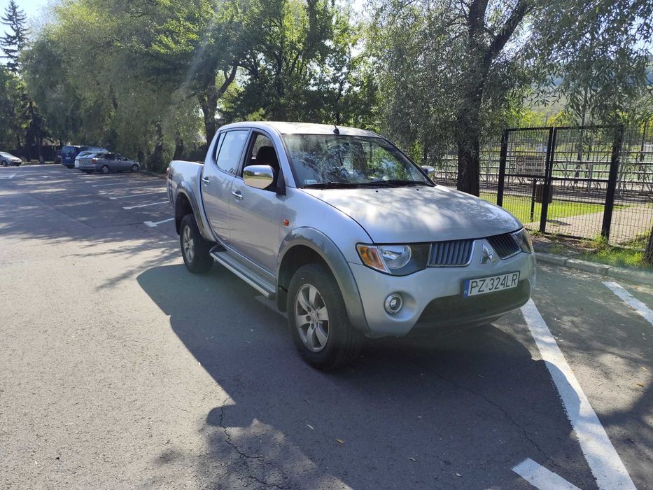 Mitsubishi L200 U