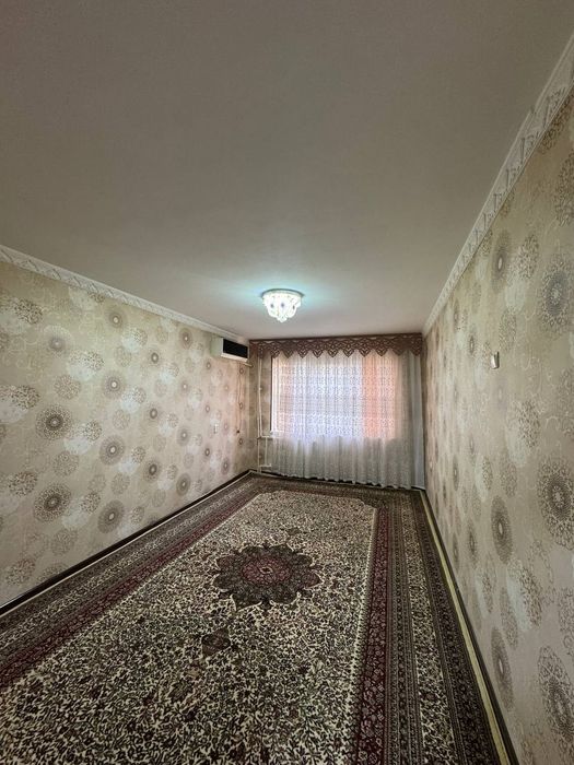 2 xonali kvartira sotiladi