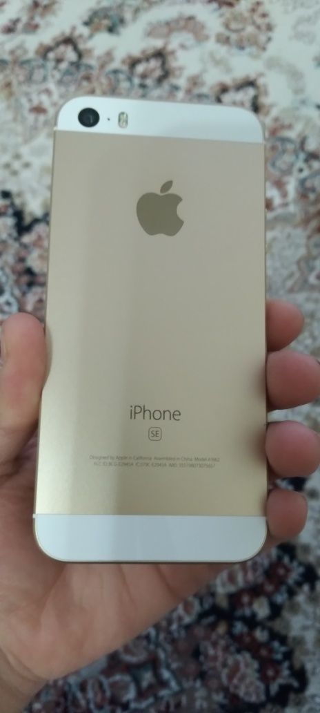 Iphone SE Gold yengi