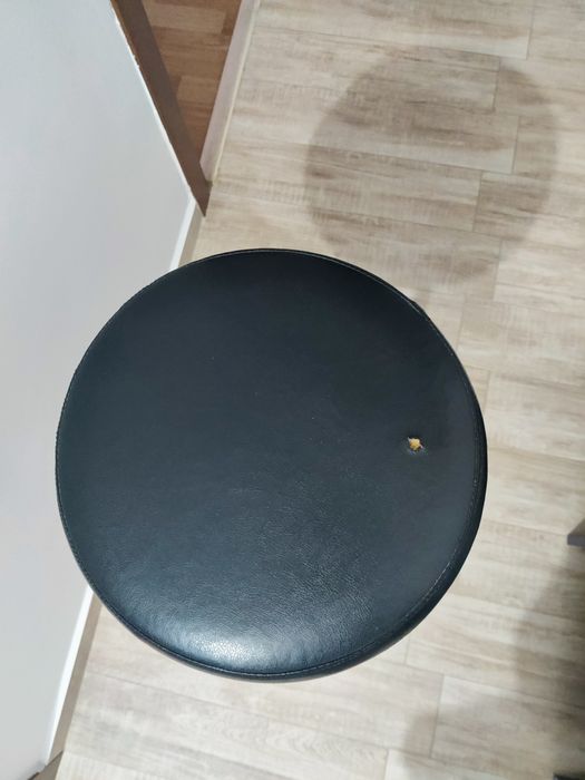 Scaun de bar. Inaltime 80 cm