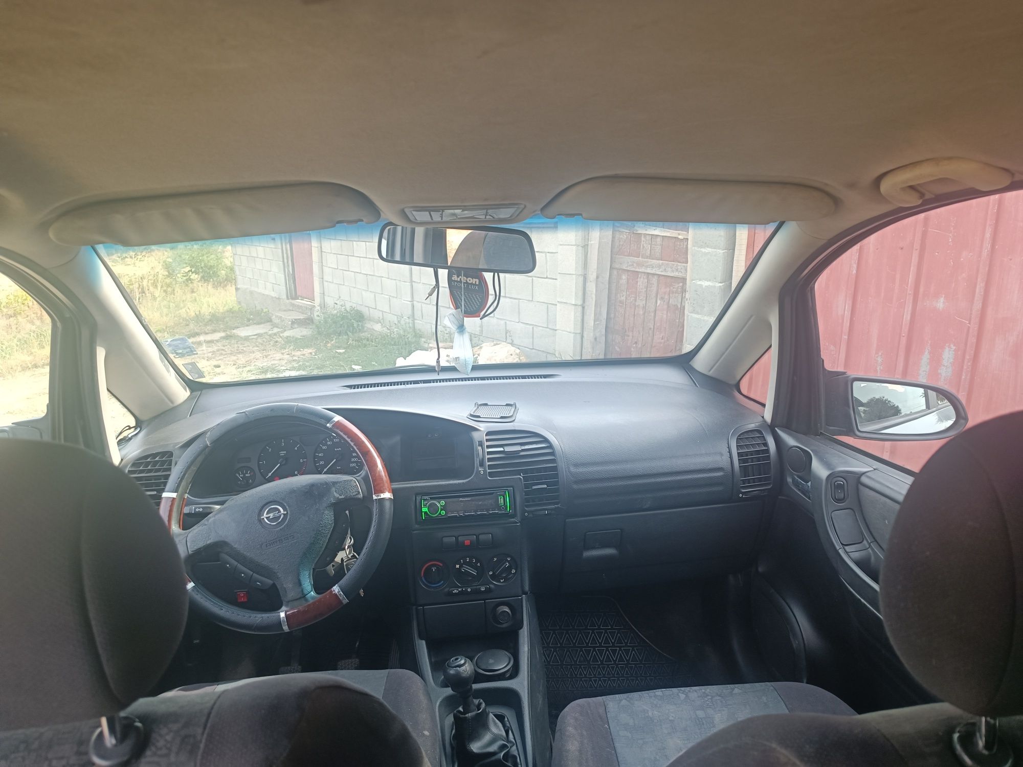 Opel zafira 7mesta