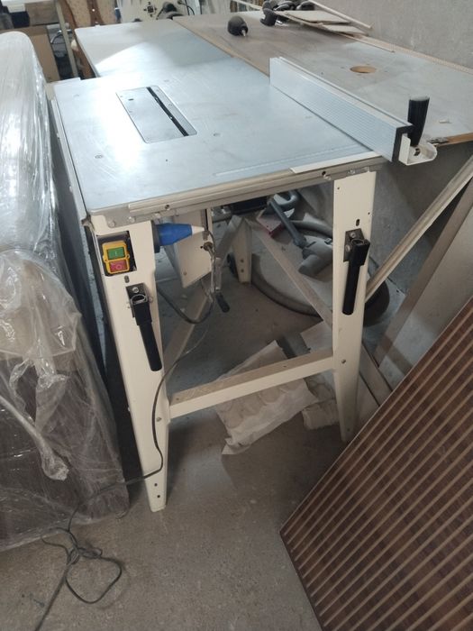 Распилочный станок ,лобзик