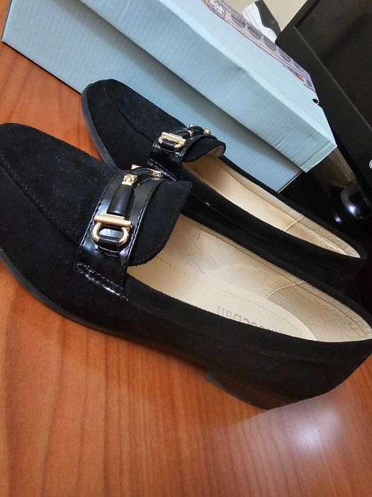 Лоферы женские 37 размер