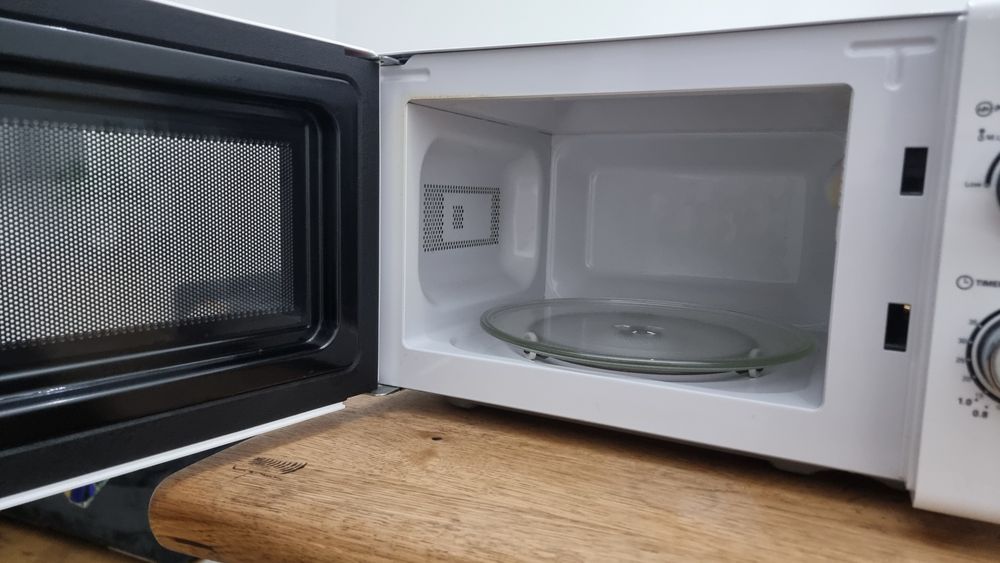 Cuptor cu microunde