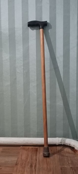 Продам трость (костыль) новый