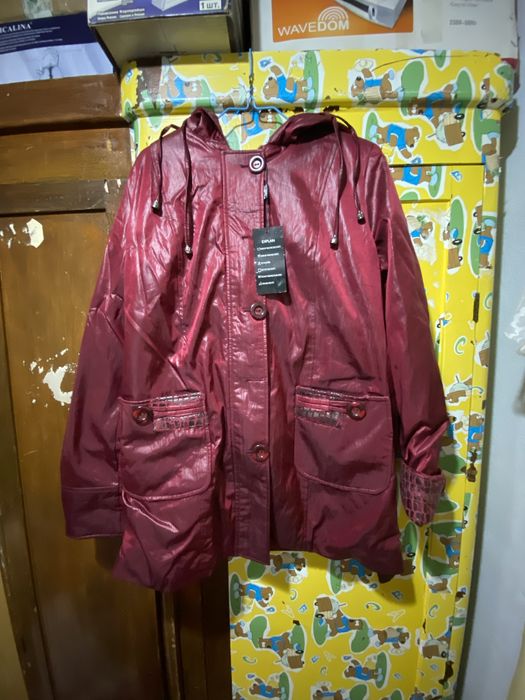 Женская куртка новая