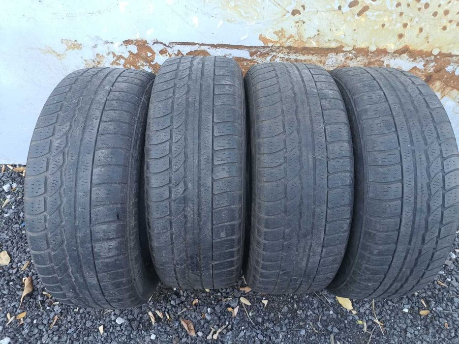 Anvelope all season 215 60 17 - 4 buc si de iarna 215 50 17 - 2 buc