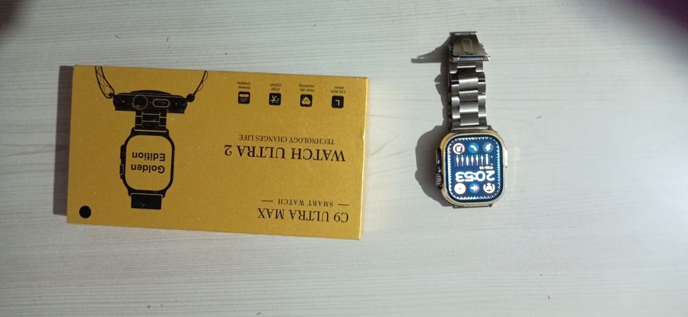 Смарт часовник с резервна каишка