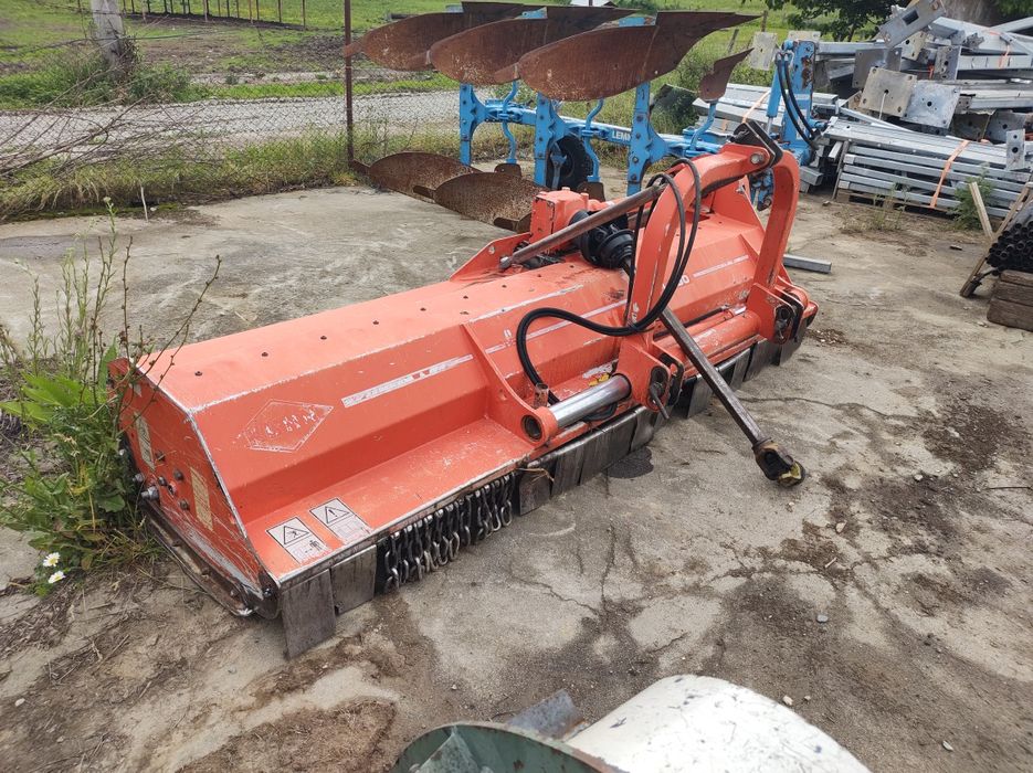 Freza resturi vegetale Khun ,Desvoys