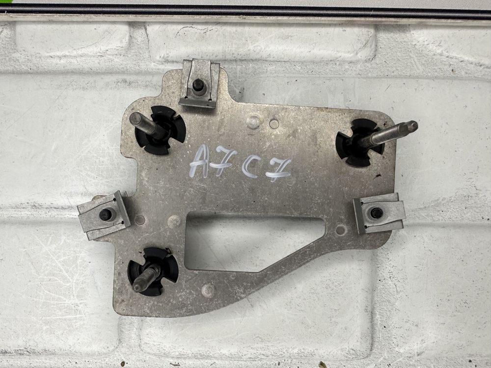 Лява стойка дистроник AUDI A6 A7 C7 4G 4G0907573