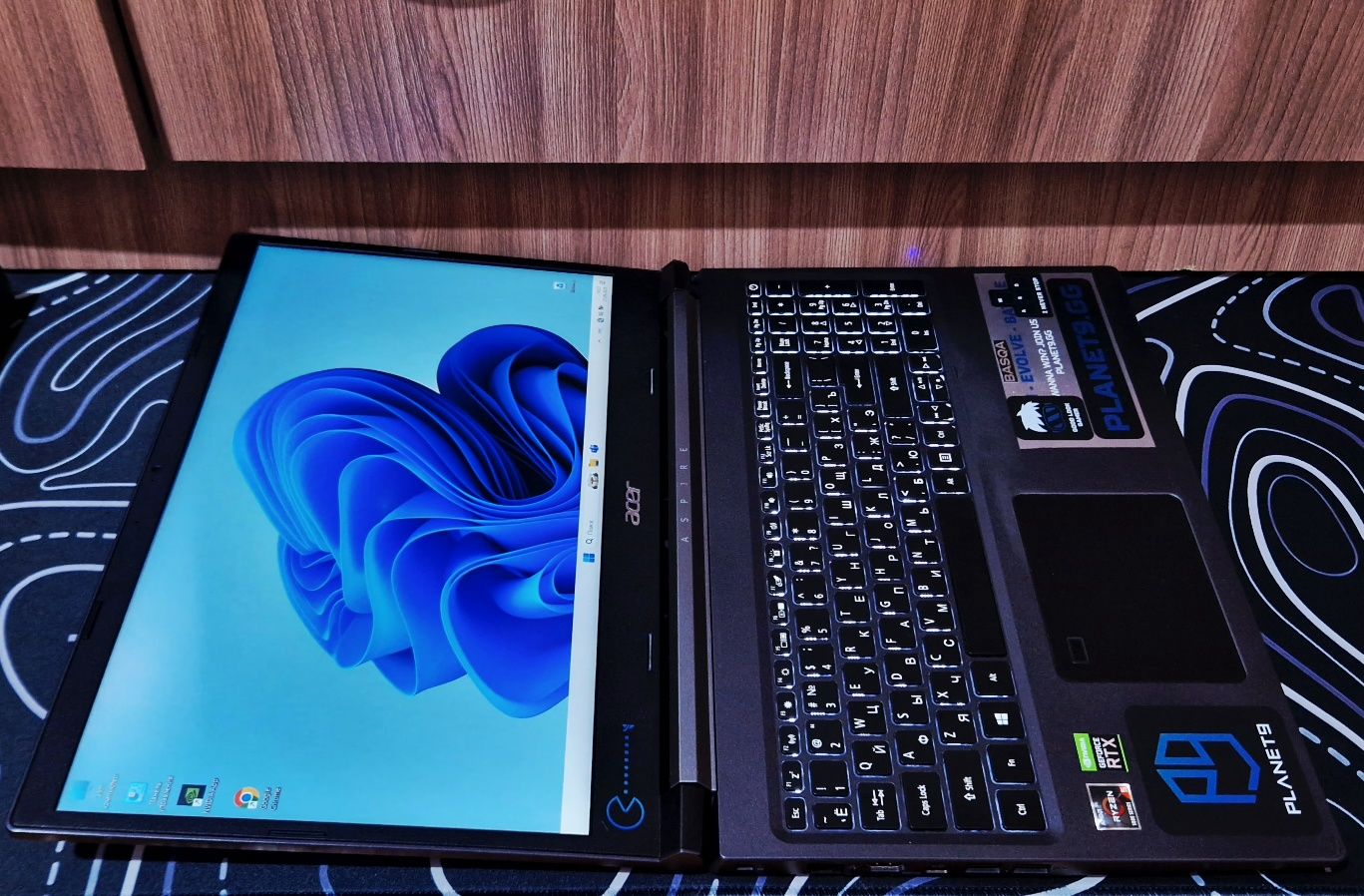 Acer Aspire 7 ssd1 тб,ozu32, RTX 6ядро!