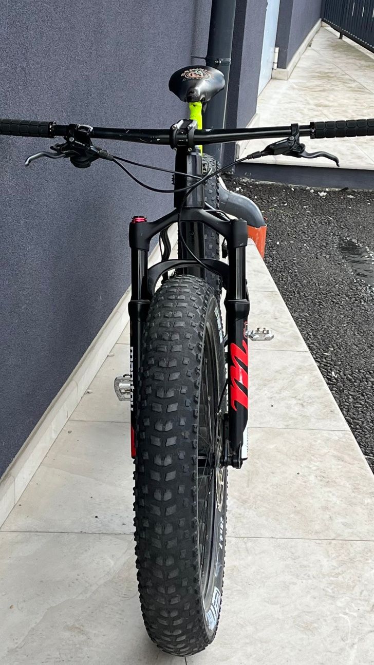 bicicleta Fat Bike scoop silverback 2017 + Manitou Mastodon pro Ext