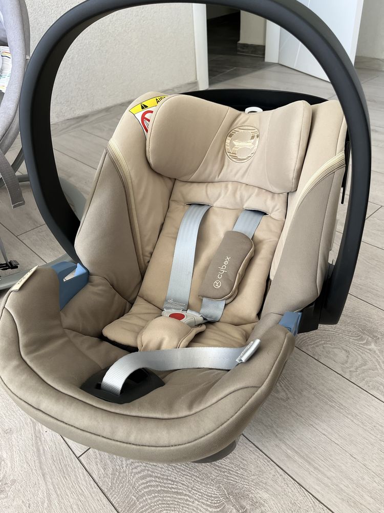 Столче/кошница за кола Cybex Aton M i-Size classic beige