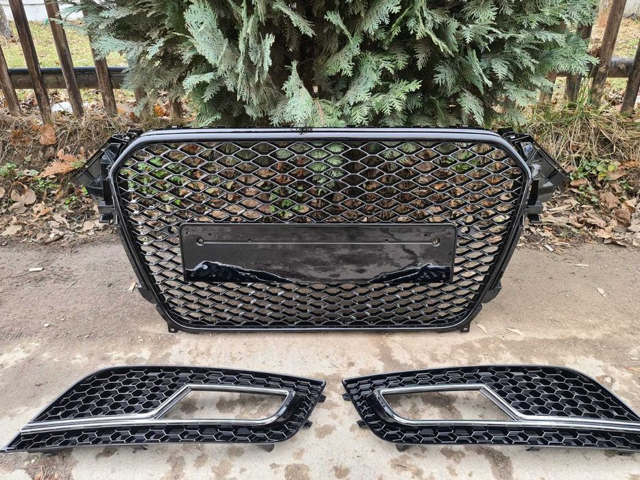 Grila pentru AUDI A4 B8 Facelift (2012-2015) RS Design Negru Lucios