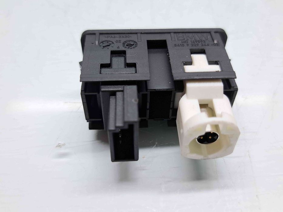 Conector auxiliar USB  Bmw X1 (F48,F49) [Fabr 2015-2022] 9229246-03