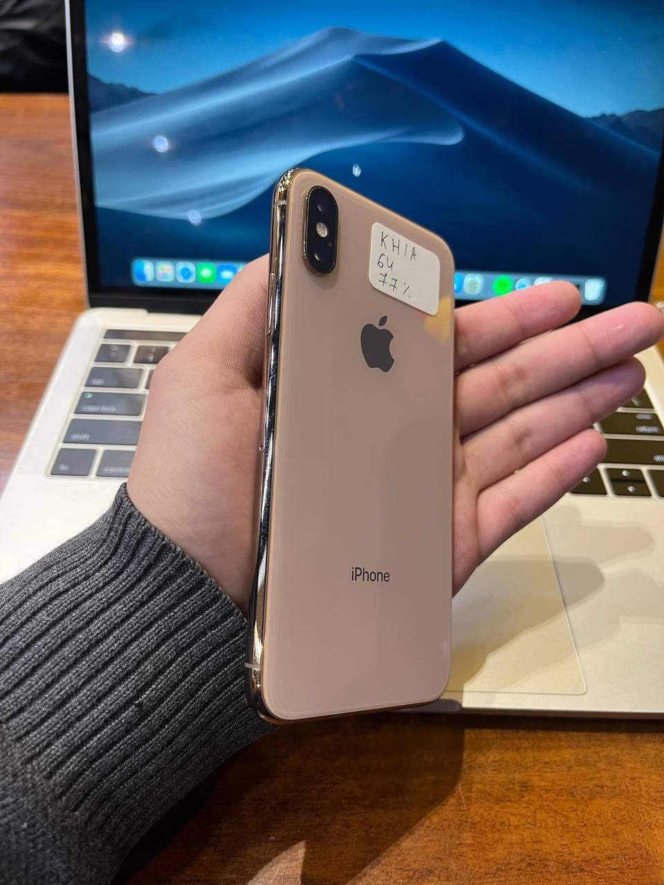 iPhone Xs 64GB
холати идеал
ёмкость 77% 
айби йук 
gold
Karobka йок
25