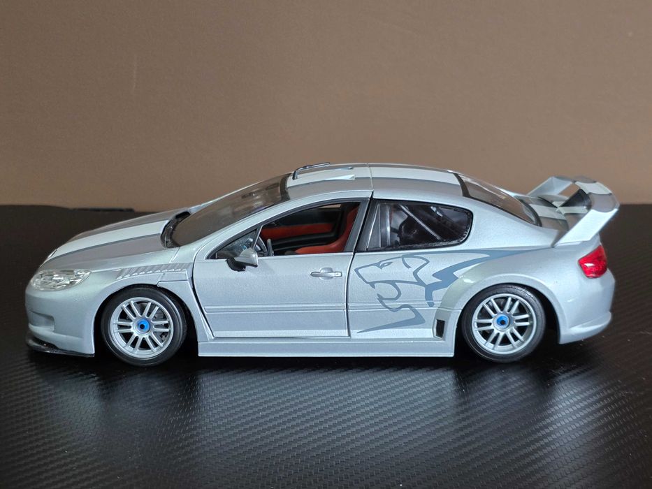 Macheta Auto 1/18 Motor Max Peugeot 407 Silhouette