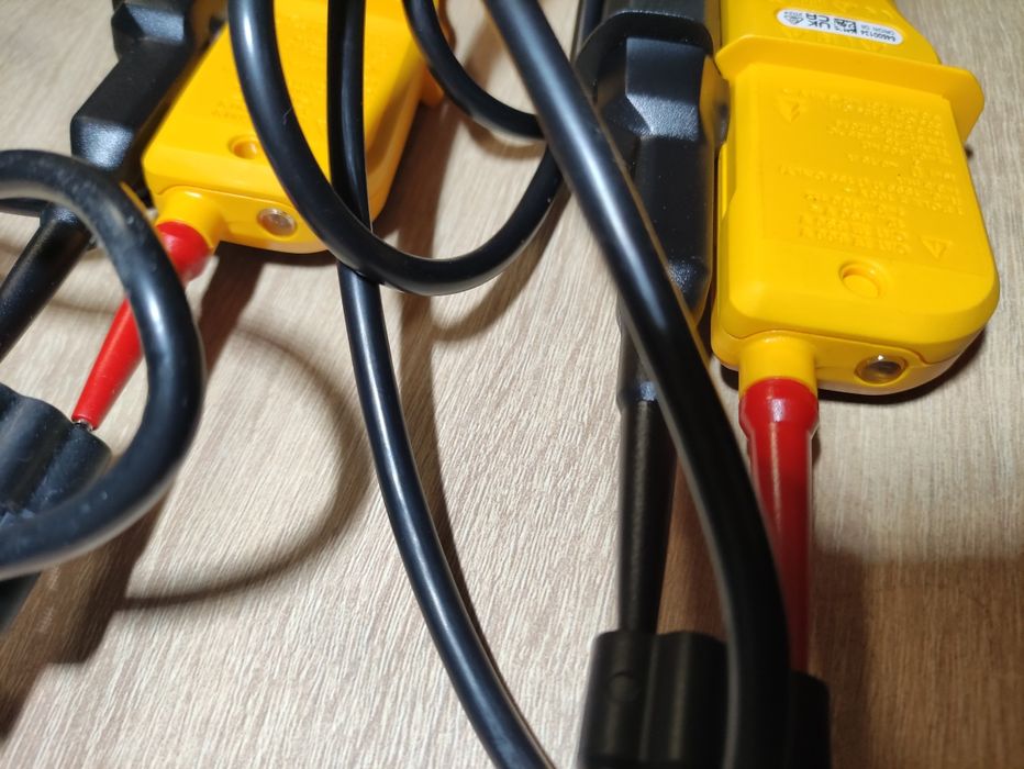 Multimetru digital Fluke T 130 Nou