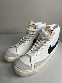 Продам Nike Blazer mid