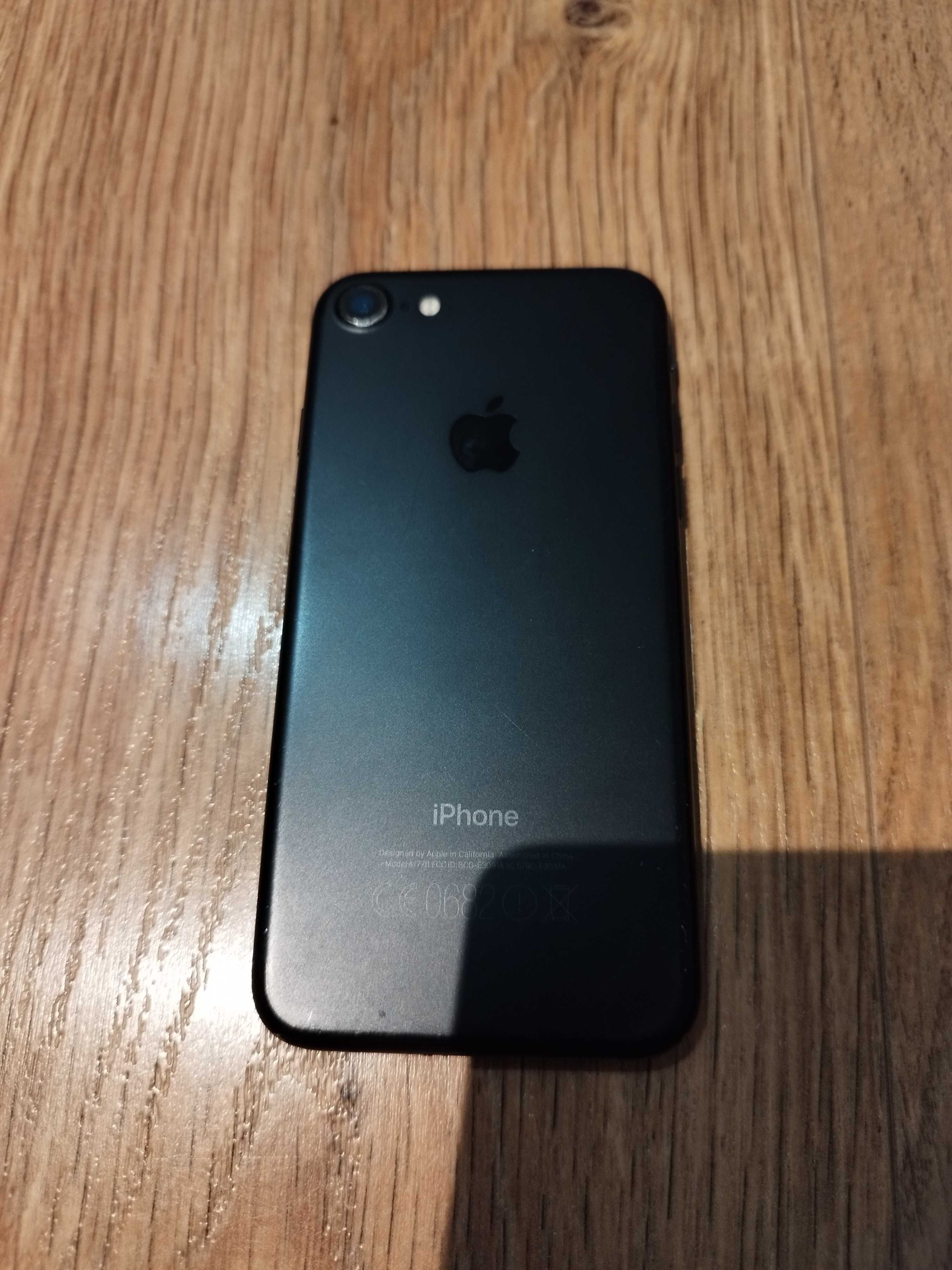 Iphone 7 negru 128 Gb Memorie fara defecte