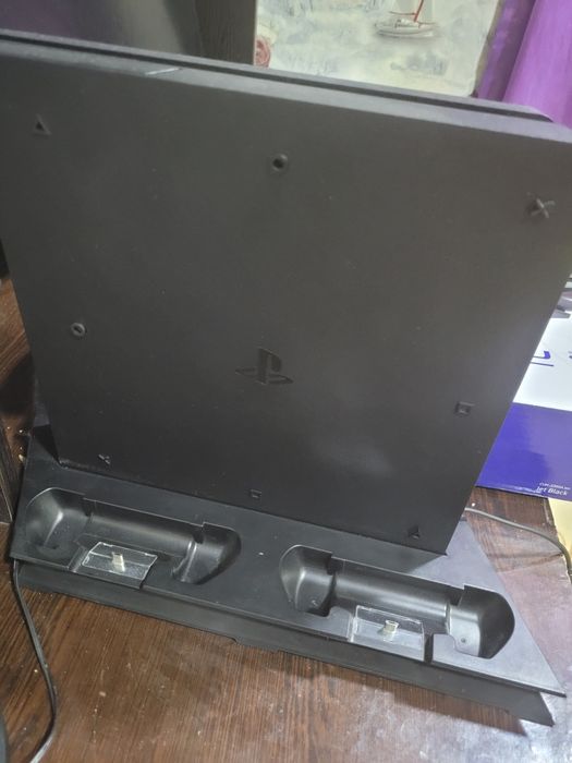 Срочно Playstation 4 slim 500 gb