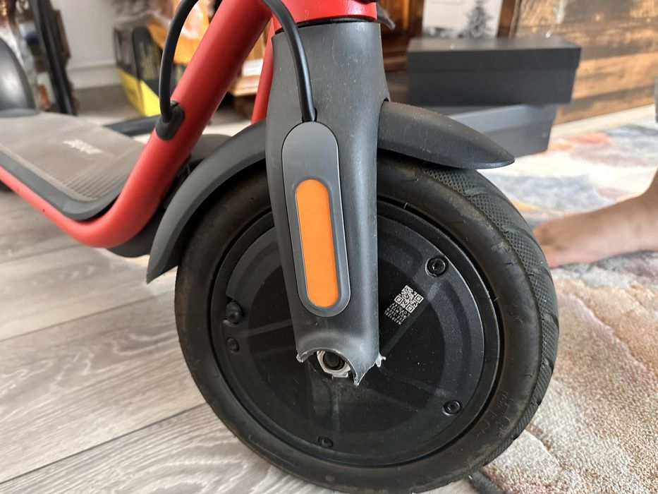 Trotineta Electrica Segway Ninebot D28E - 200 km