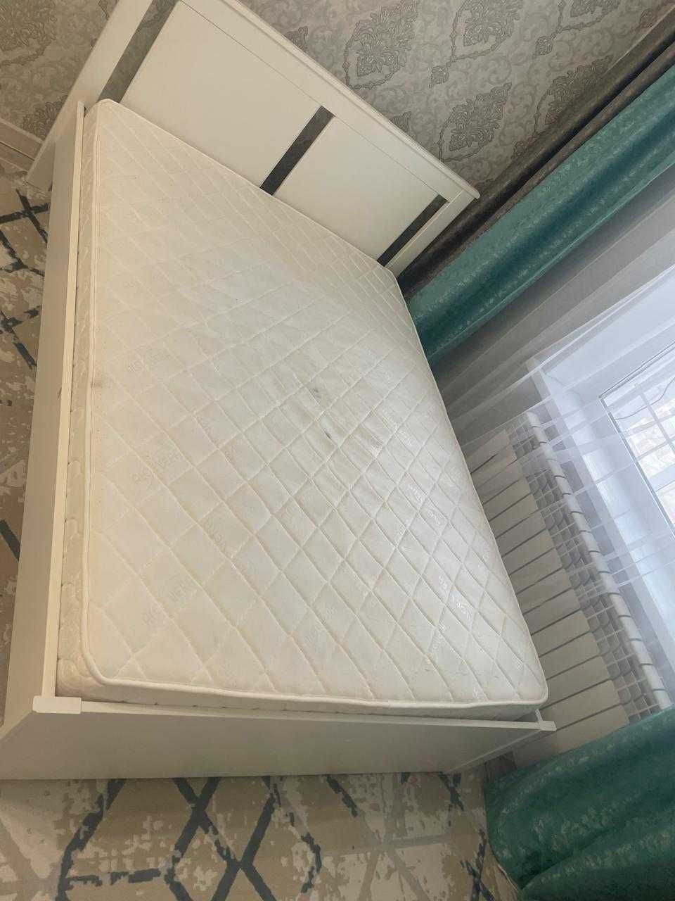 Двуспальная кровать IKEA Сонгесанд 2