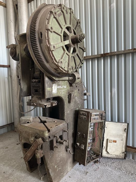 Продам пресс   В таком состоянии цена металлолома