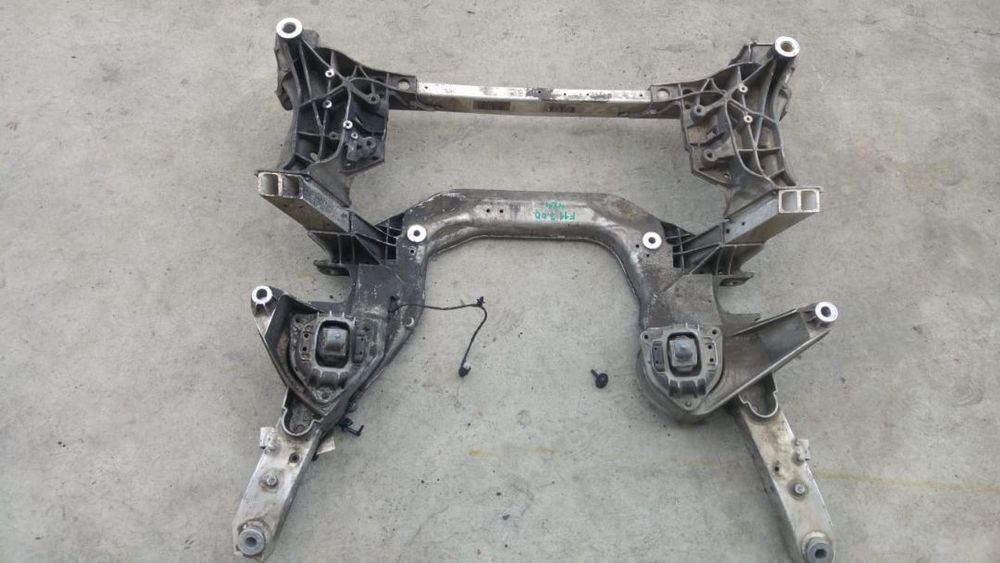 jug cadru motor 2.0 d  bmw seria 5  f11 4x4 6799321